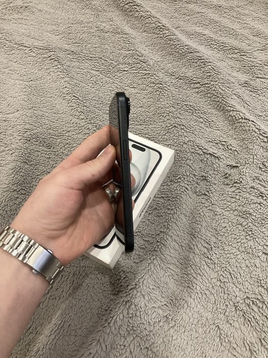 Аифон 15 в идеальном состоянии