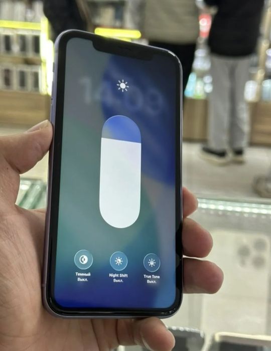 Айфон 11, 128ГБ идеальный