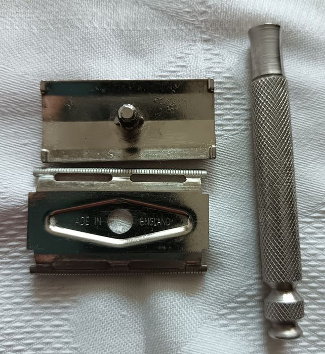 Самобръсначка Gillette - Travel