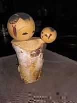 Японска дървена статуетка майка с дете