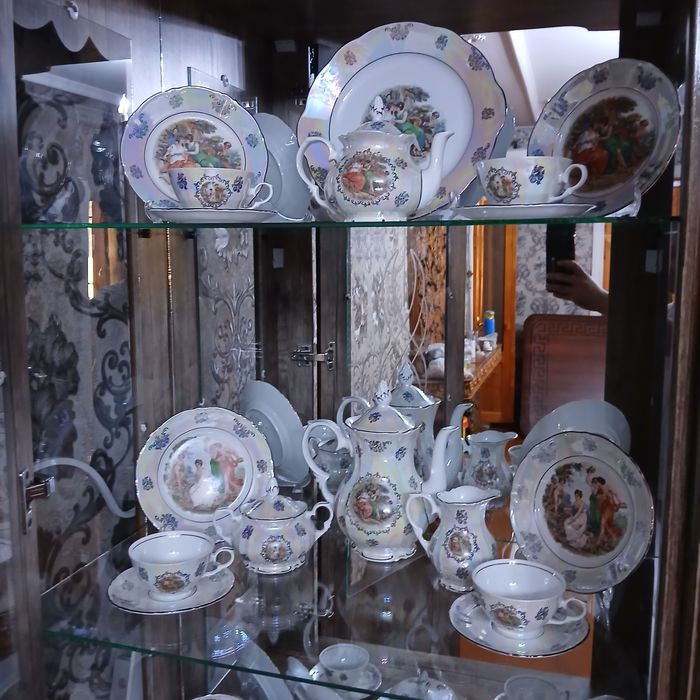 Madonna servis sotiladi 14 personli