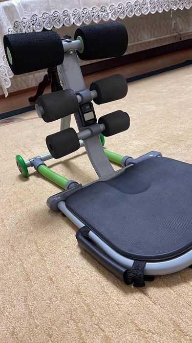 Продам тренажёр для спины и пресса