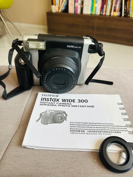 Fujifilm Instax Wide 300 – фотоапарат за моментни снимки / Polaroid в отлично състояние