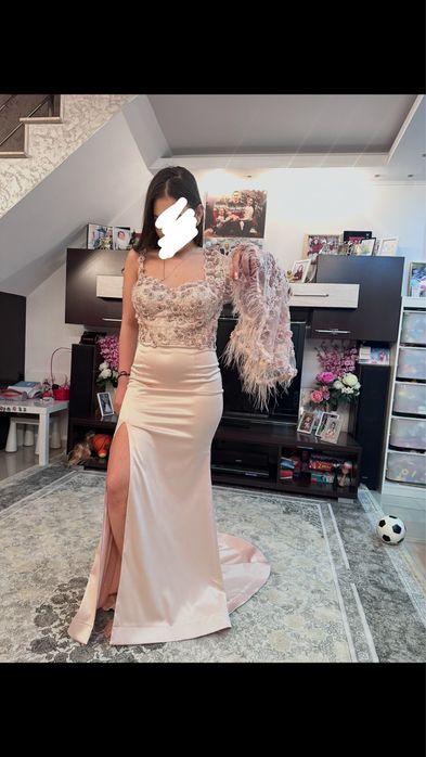 Rochie de ocazie purtata o singura data