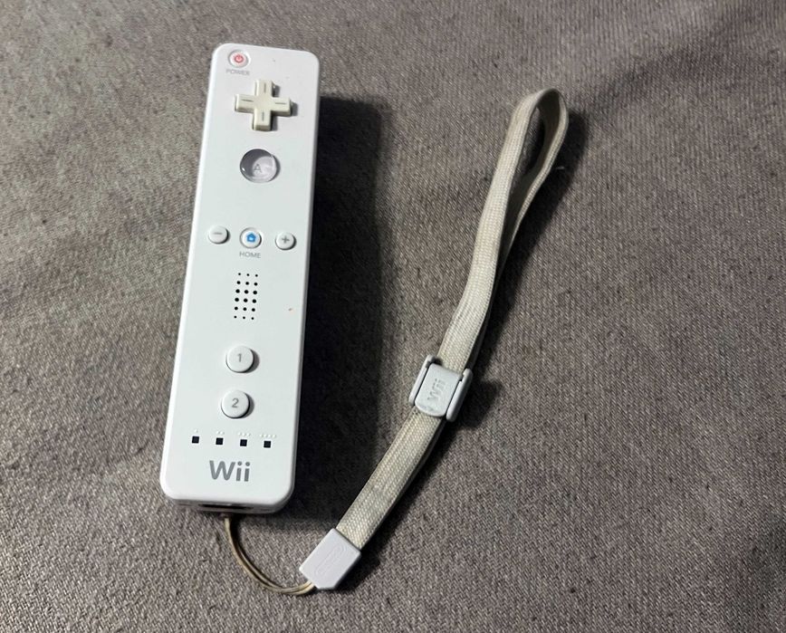 Controller Nintendo Wii original RVL 003 alb cu curea