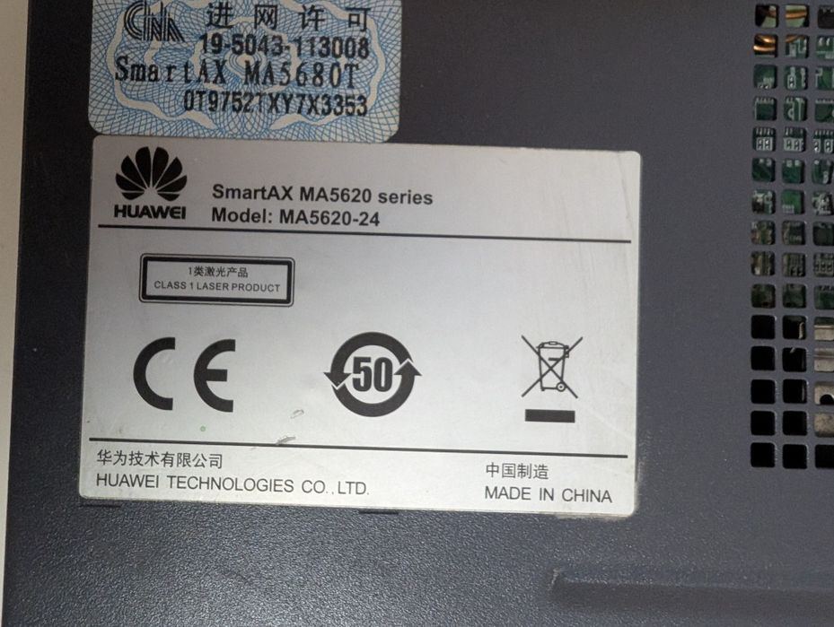 Vând switch Smartax MA5620-24