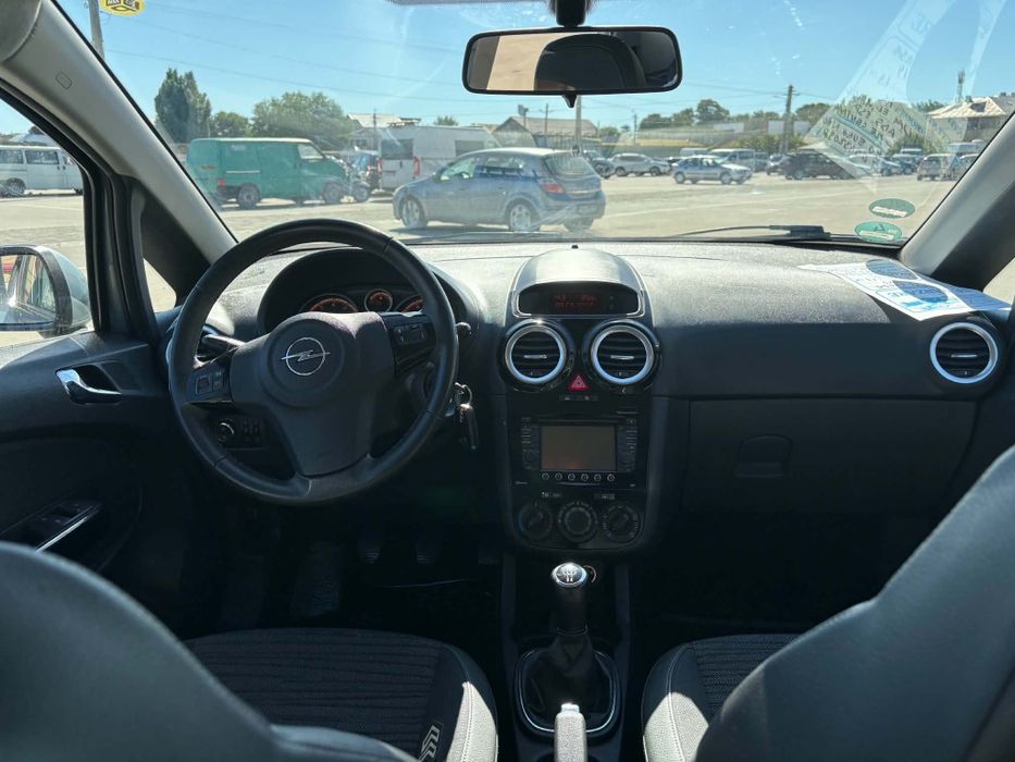 Vând Opel Corsa D