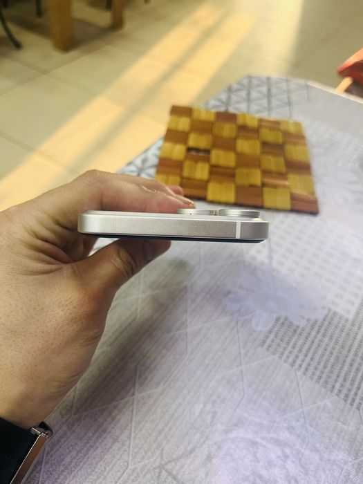 Iphone XS MAX на корпусе iphone 17 pro max