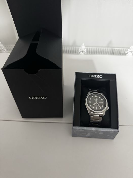 Seiko 5 SRPE51K1 (aka DressKx)