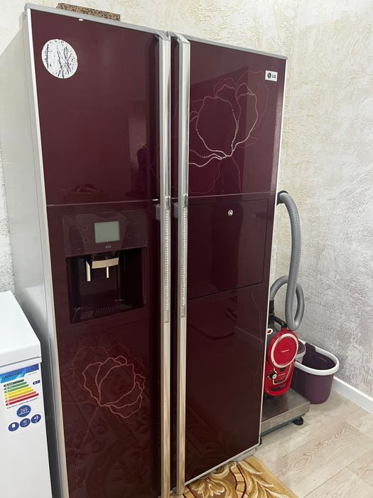 Продам холодильник LG Side by side г.Тараз