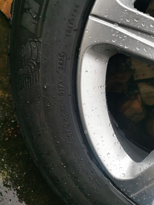 jante originale Mercedes + senzori + anvelope iarna 215 65 R17 DOT2820