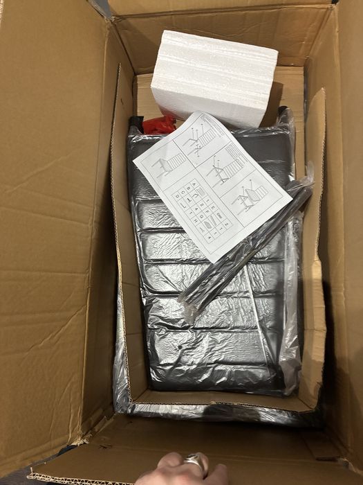 Трапезен стол черен еко кожа