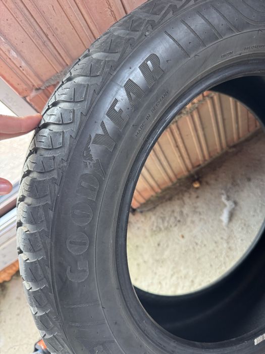 2x 205/60/16 goodyear vector, iarna,  6.3mm.