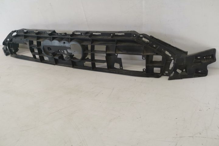 Ауди А6 / Audi A6 Централна решетка, предна броня, носач/поддръжка