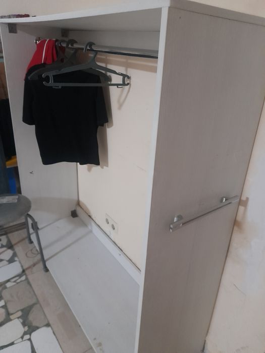 Продам газ плиту и столы