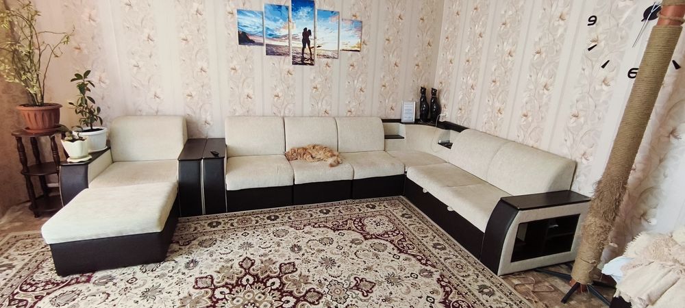 Угловой диван с креслами