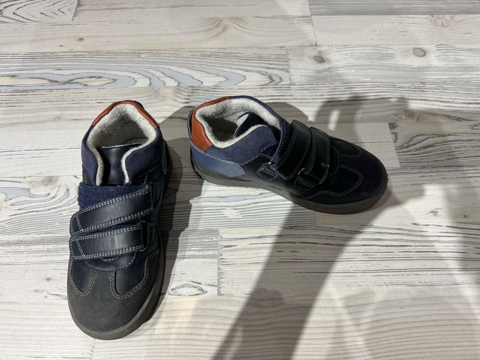 Продам димессезонные ботинки для мальчика, 29р