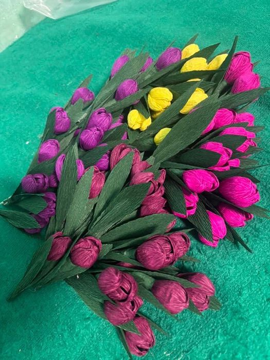 Кокичета и минзухари  от креп хартия