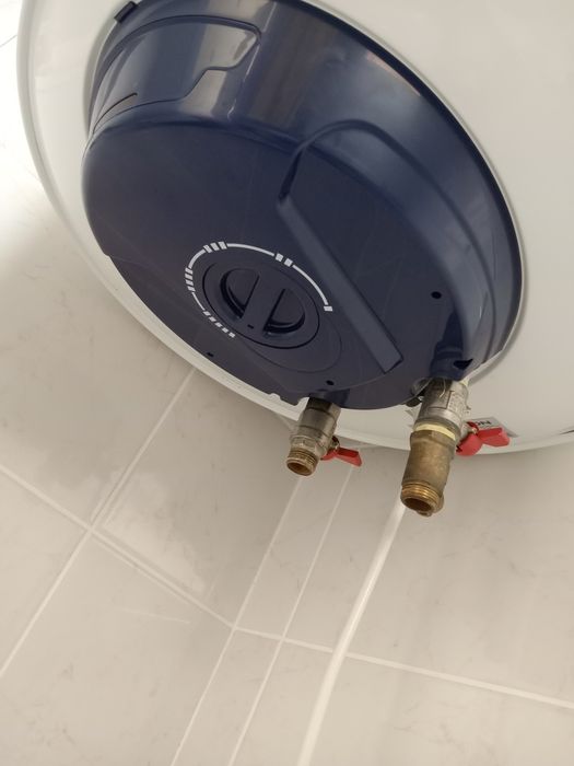 Водонагреватель Ariston