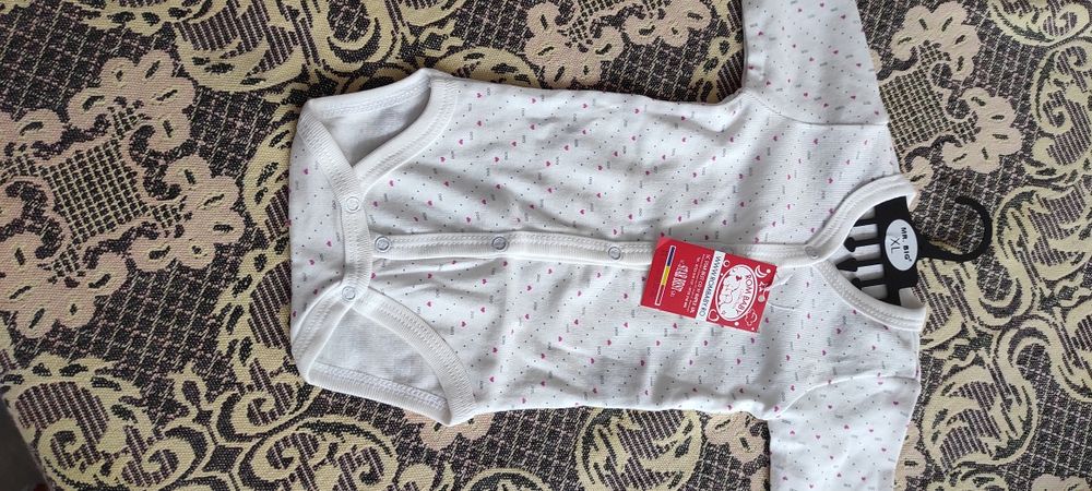 Lot hainute noi bebelus 0-4 luni