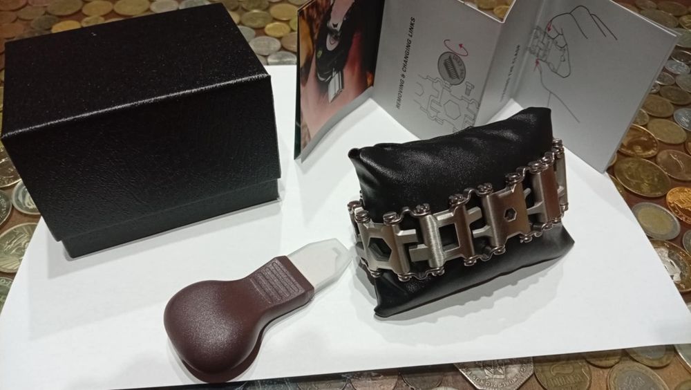 Мултитулна гривна