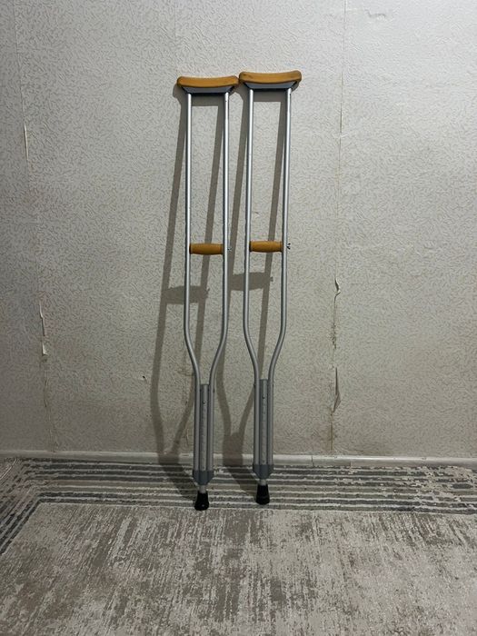 Костыли подмышечные