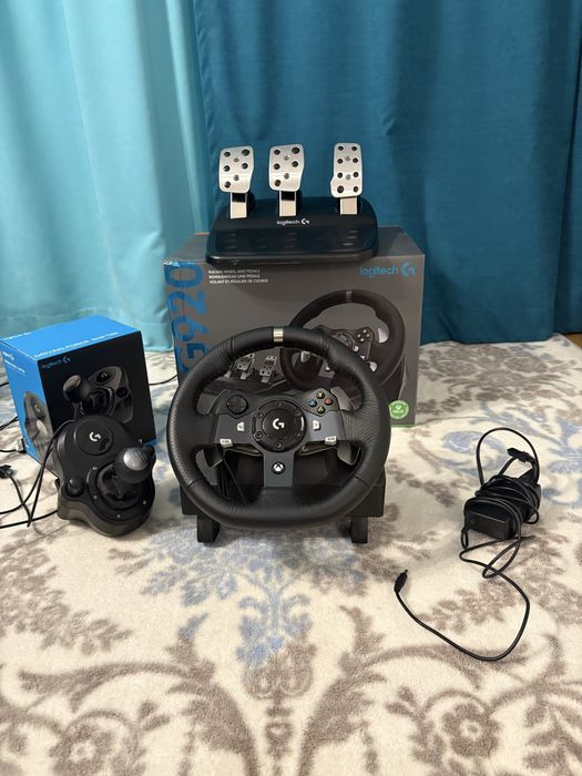 Volan G920 +pedale +schimbator
