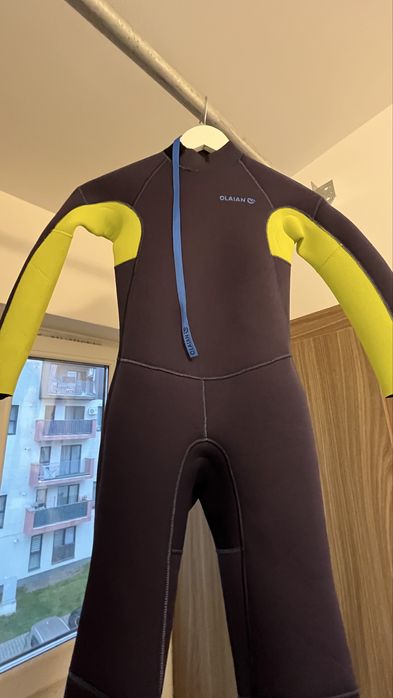 Costum neopren 10 ani