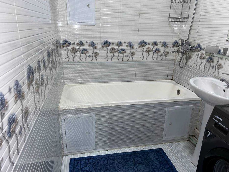 Квартира в центре, улица Осиё, 2/7/9, 60кв, Новомосковская