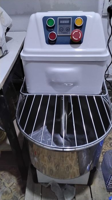 Продаю тестомес!!!