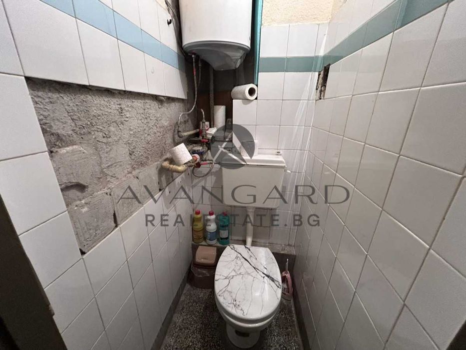 Продава се Тристаен апартамент в Пловдив, Христо Смирненски - 64 кв.м за 1360 €/кв.м - Снимка #6