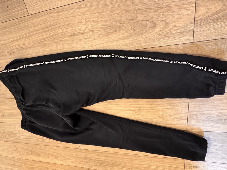 Pantaloni Under Armour L