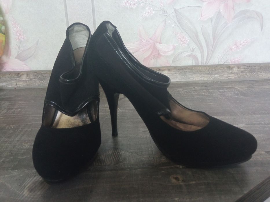 Туфли женские на каблуке + платформа.