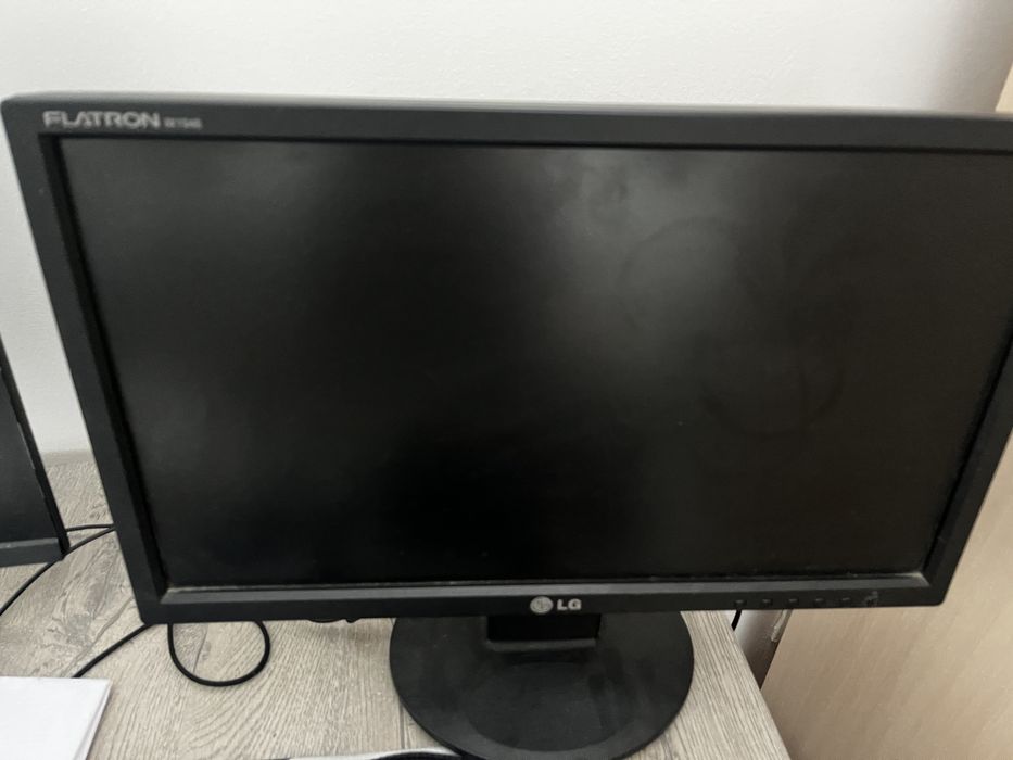 Монитор LG 60 гц