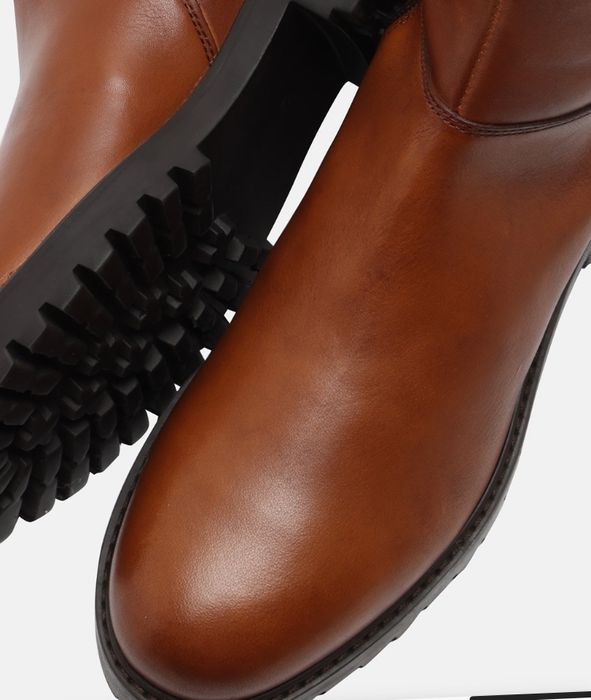 Зимни кожени ботуши