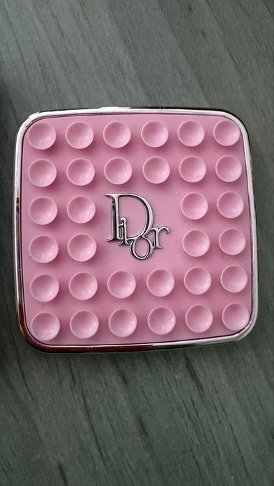 Dior octobuddy Аксесоар за телефон