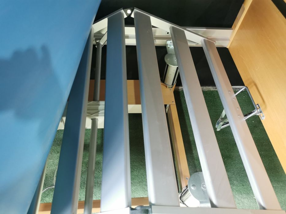 Електрическо болнично легло