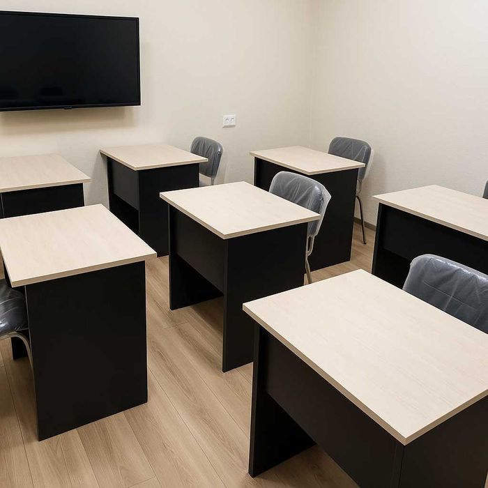 Parta stollar o'quv markazlarga