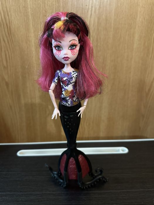Продам куклу монстр хай!
