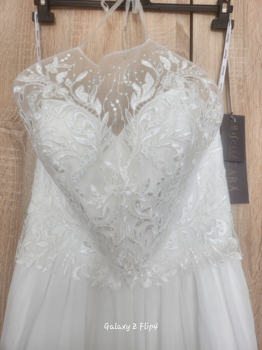 Чисто нова булчинска рокля С