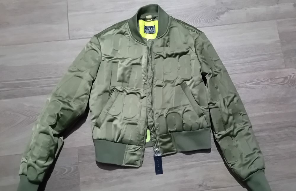 Geaca Guess  damă  originala