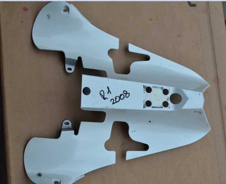 Yamaha R1 2007 2008 bord scarite