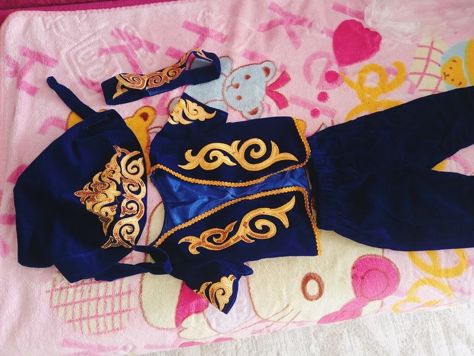 Продам национальный костюм