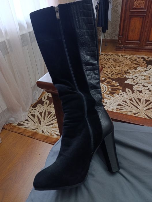 Зимние женские сапоги