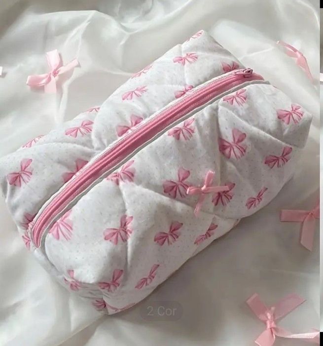 Мини косметичка нежная розовая с бантиками