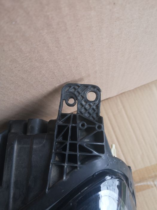 Far Ford Puma stanga halogen LED