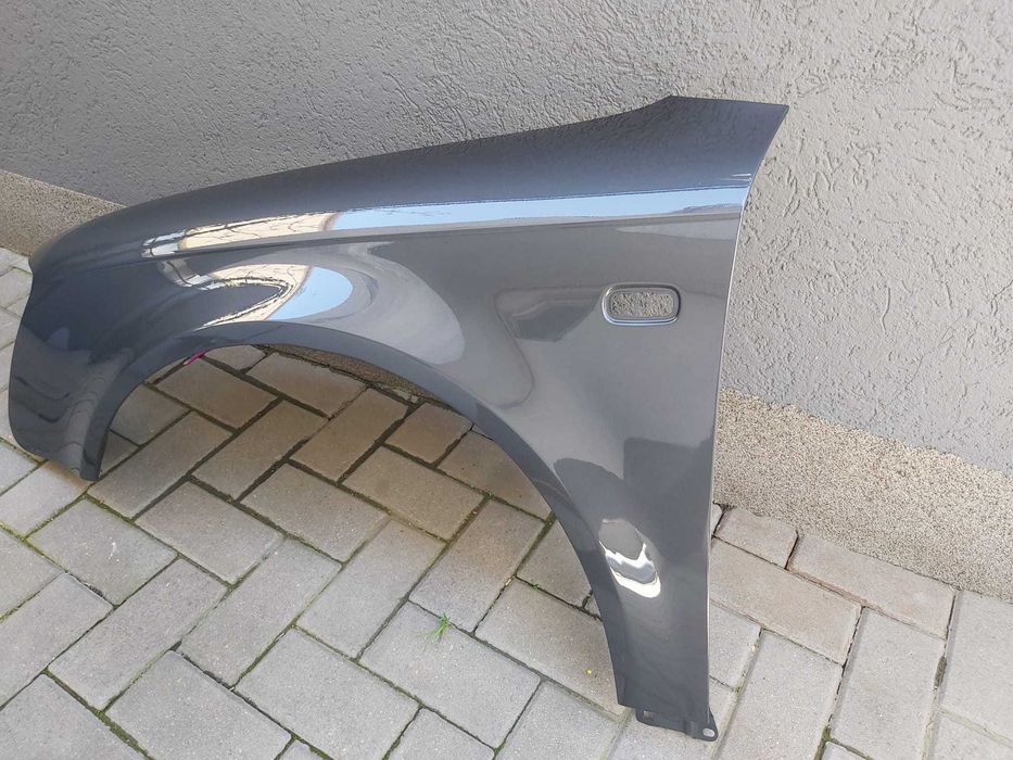 Aripa Fata Stanga Audi A4 B7 An 2004-2007 Vopsita Gri Inchis