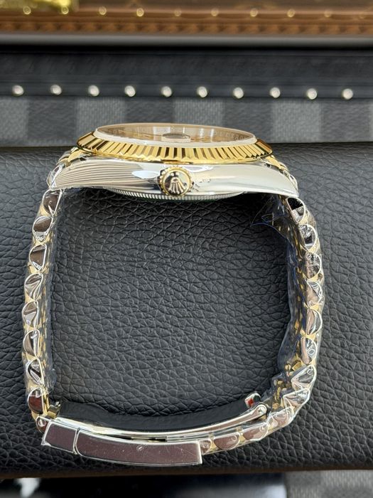 Rolex Date-Just 41 Champagne Dial ETA 3235