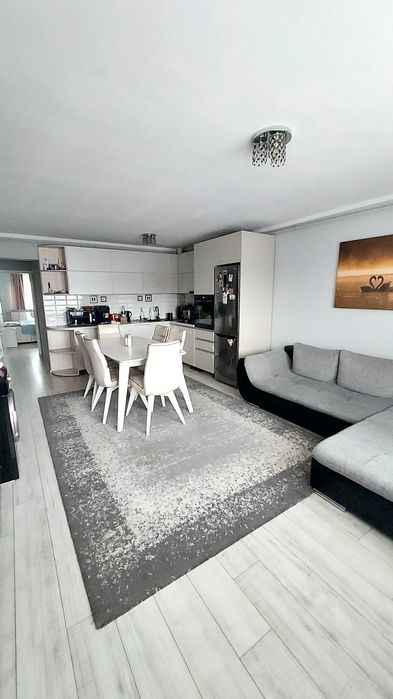 Vând apartament în Apahida