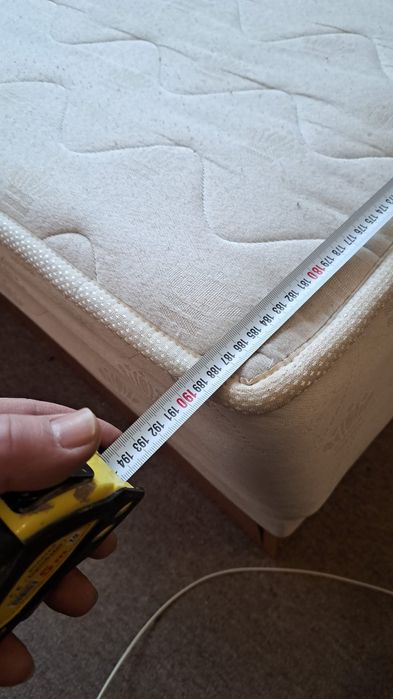 Приста с ракла и място за съхранение